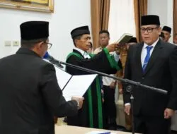 Resmi Dilantik Bupati Eka Putra, Elizar Jabat Pj. Sekda Tanah Datar